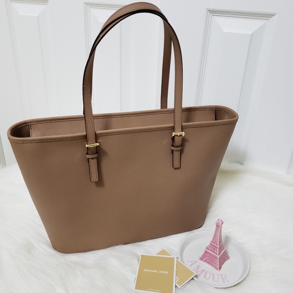 🌟Flash Sale!! Michael Kors Purse - Picture 3 of 8